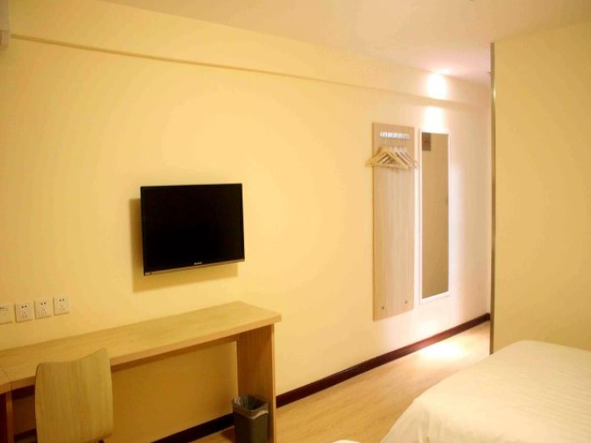 7Days Inn Deyang Zhongjiang Kuishan Park Εξωτερικό φωτογραφία