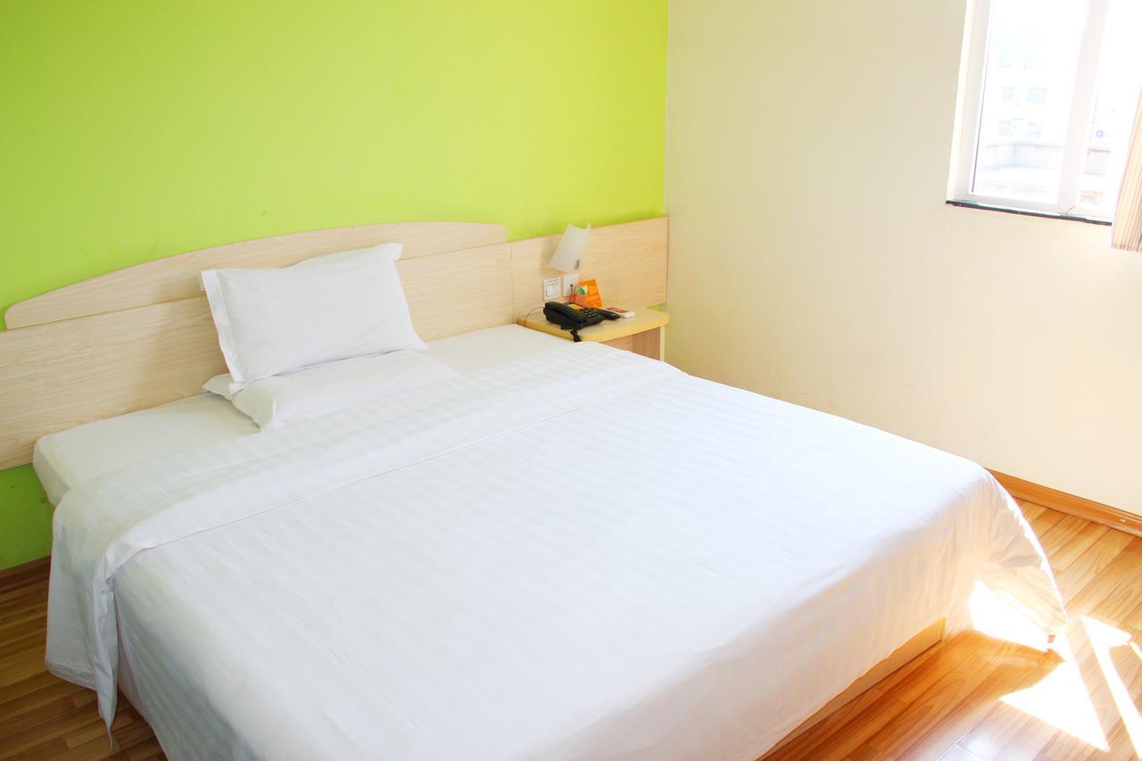 7Days Inn Deyang Zhongjiang Kuishan Park Εξωτερικό φωτογραφία