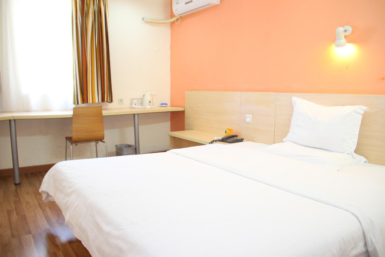 7Days Inn Deyang Zhongjiang Kuishan Park Εξωτερικό φωτογραφία