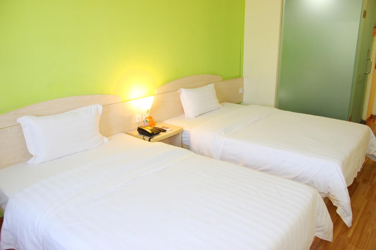 7Days Inn Deyang Zhongjiang Kuishan Park Εξωτερικό φωτογραφία