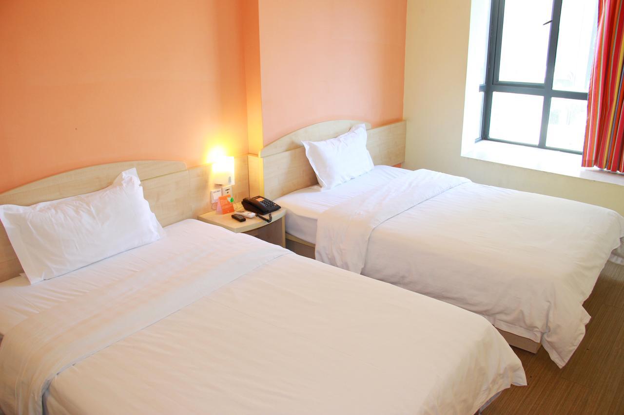 7Days Inn Deyang Zhongjiang Kuishan Park Εξωτερικό φωτογραφία