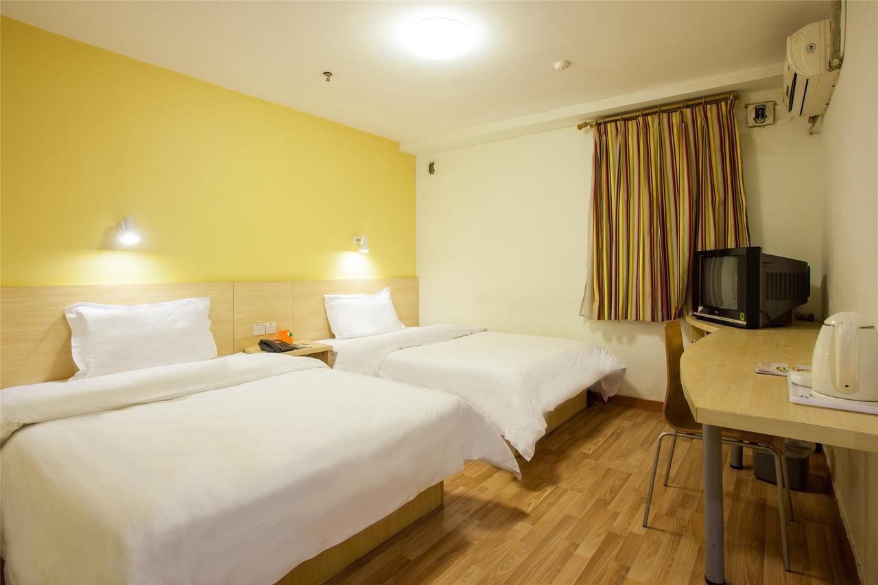 7Days Inn Deyang Zhongjiang Kuishan Park Εξωτερικό φωτογραφία